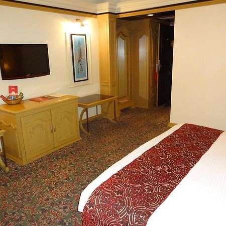 Hotel Babylon International Rāipur Esterno foto