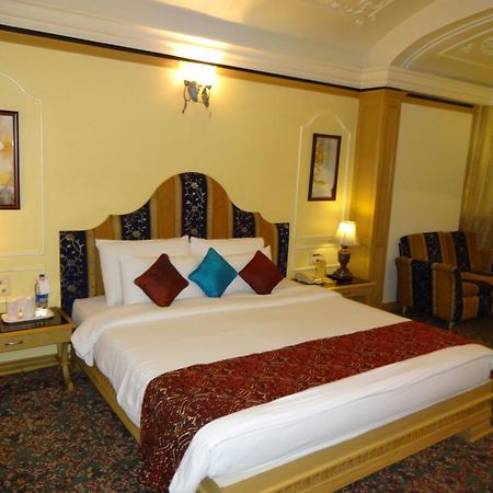 Hotel Babylon International Rāipur Esterno foto