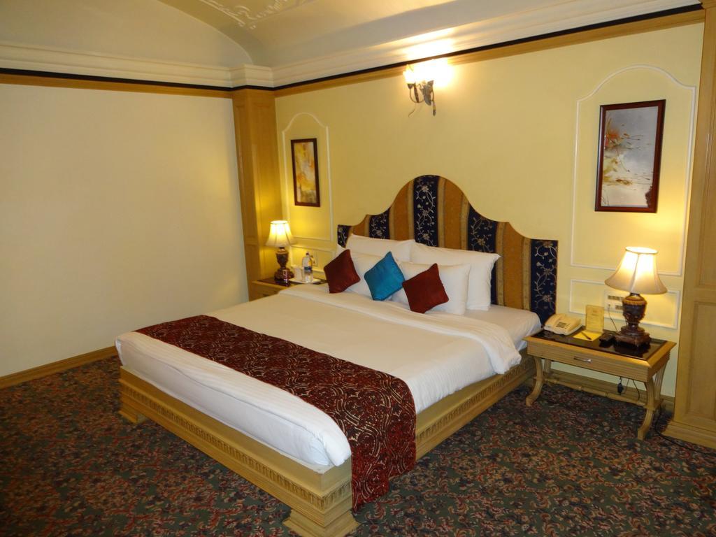 Hotel Babylon International Rāipur Camera foto