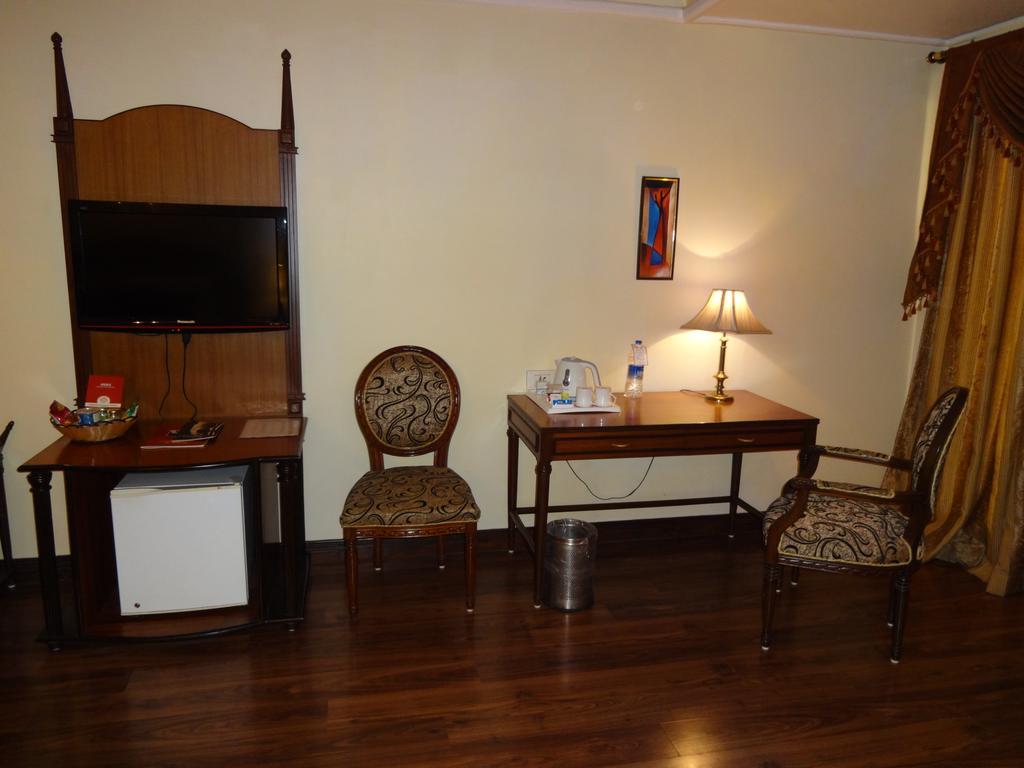 Hotel Babylon International Rāipur Esterno foto