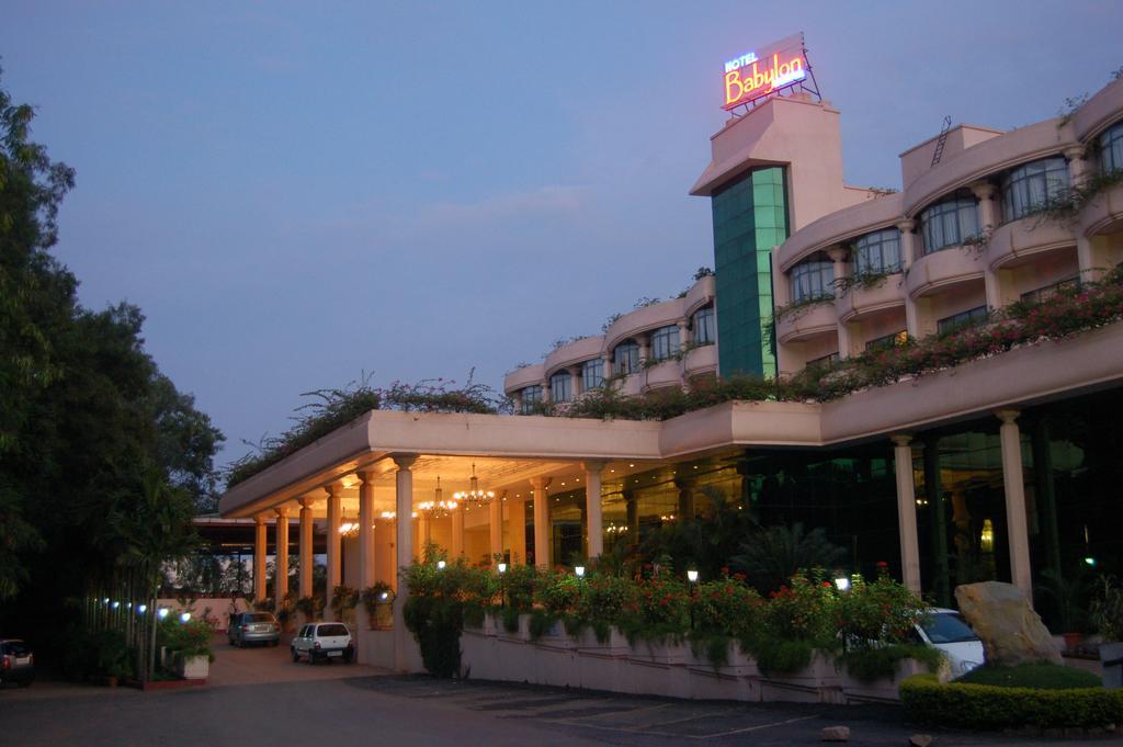 Hotel Babylon International Rāipur Esterno foto