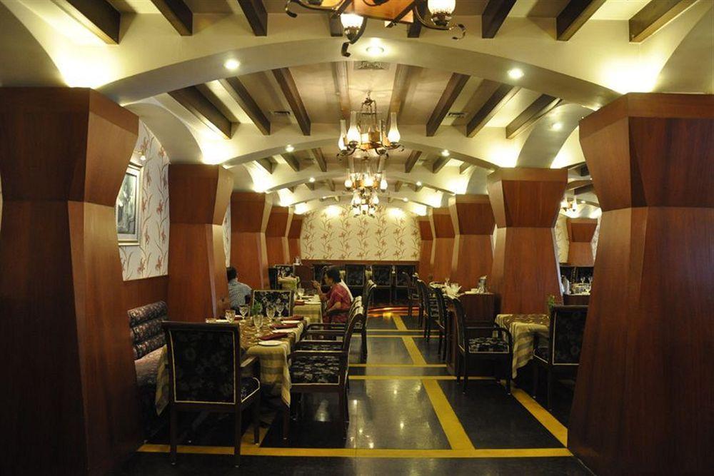 Hotel Babylon International Rāipur Esterno foto
