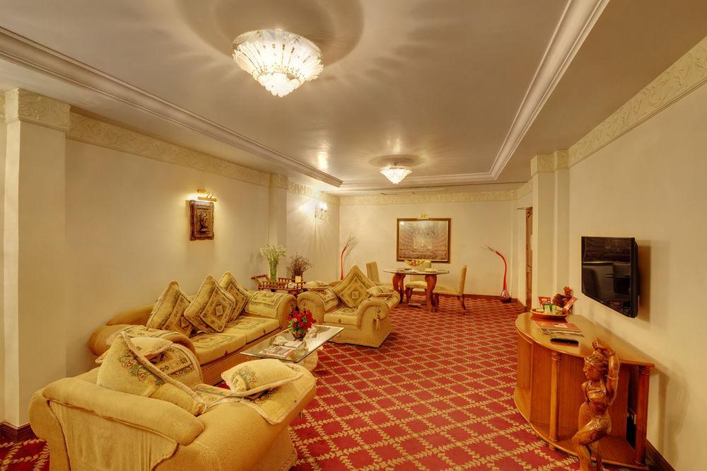 Hotel Babylon International Rāipur Esterno foto