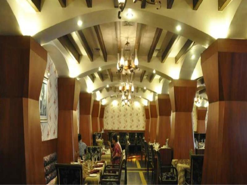 Hotel Babylon International Rāipur Esterno foto