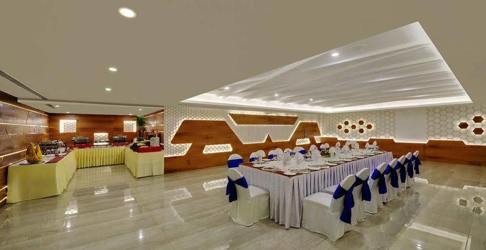 Hotel Babylon International Rāipur Esterno foto